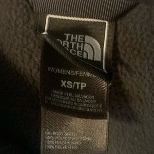 Xs Northface woman’s fleece jacket